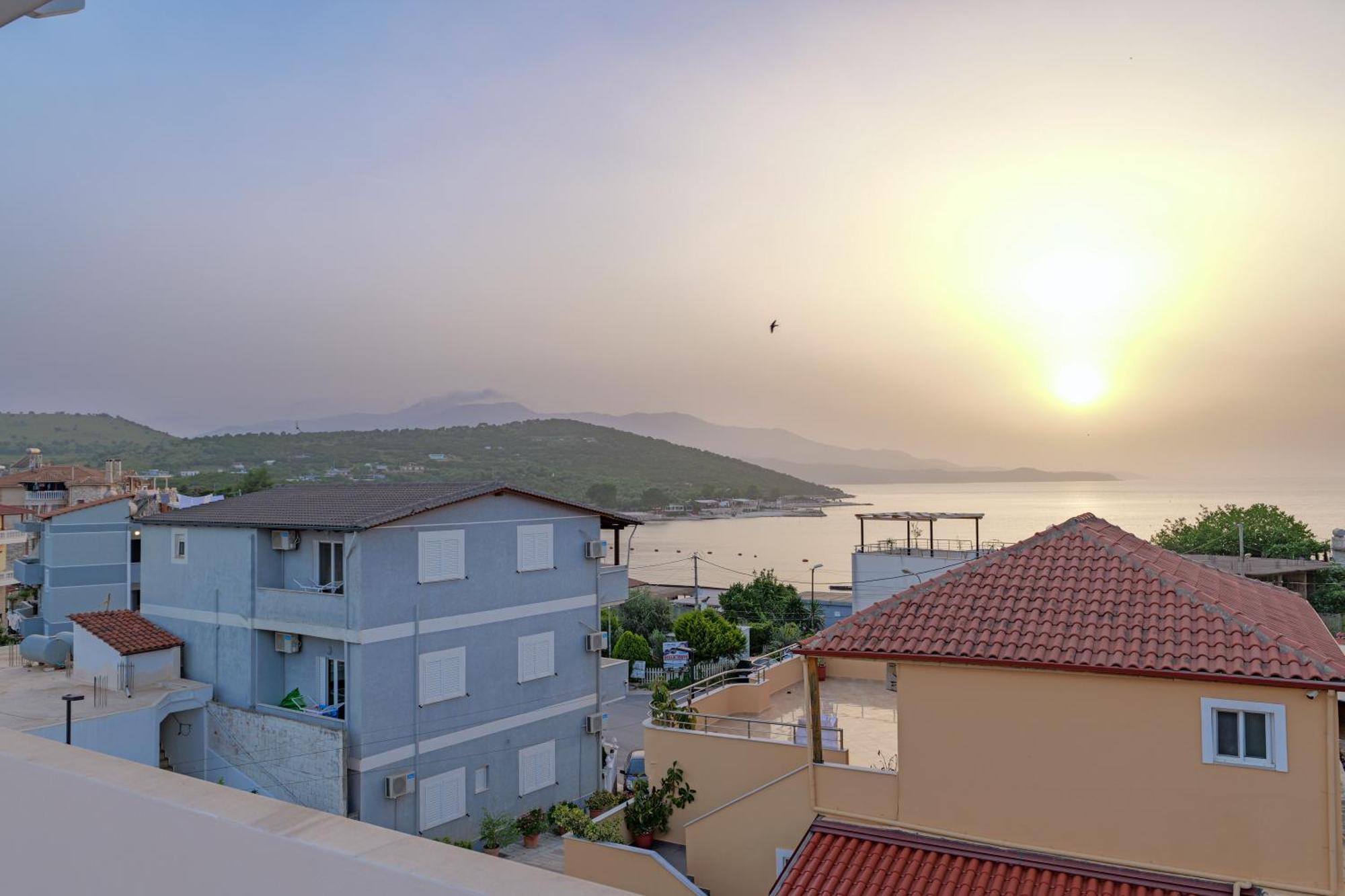 קסאמיל Hotel Veliaj מראה חיצוני תמונה