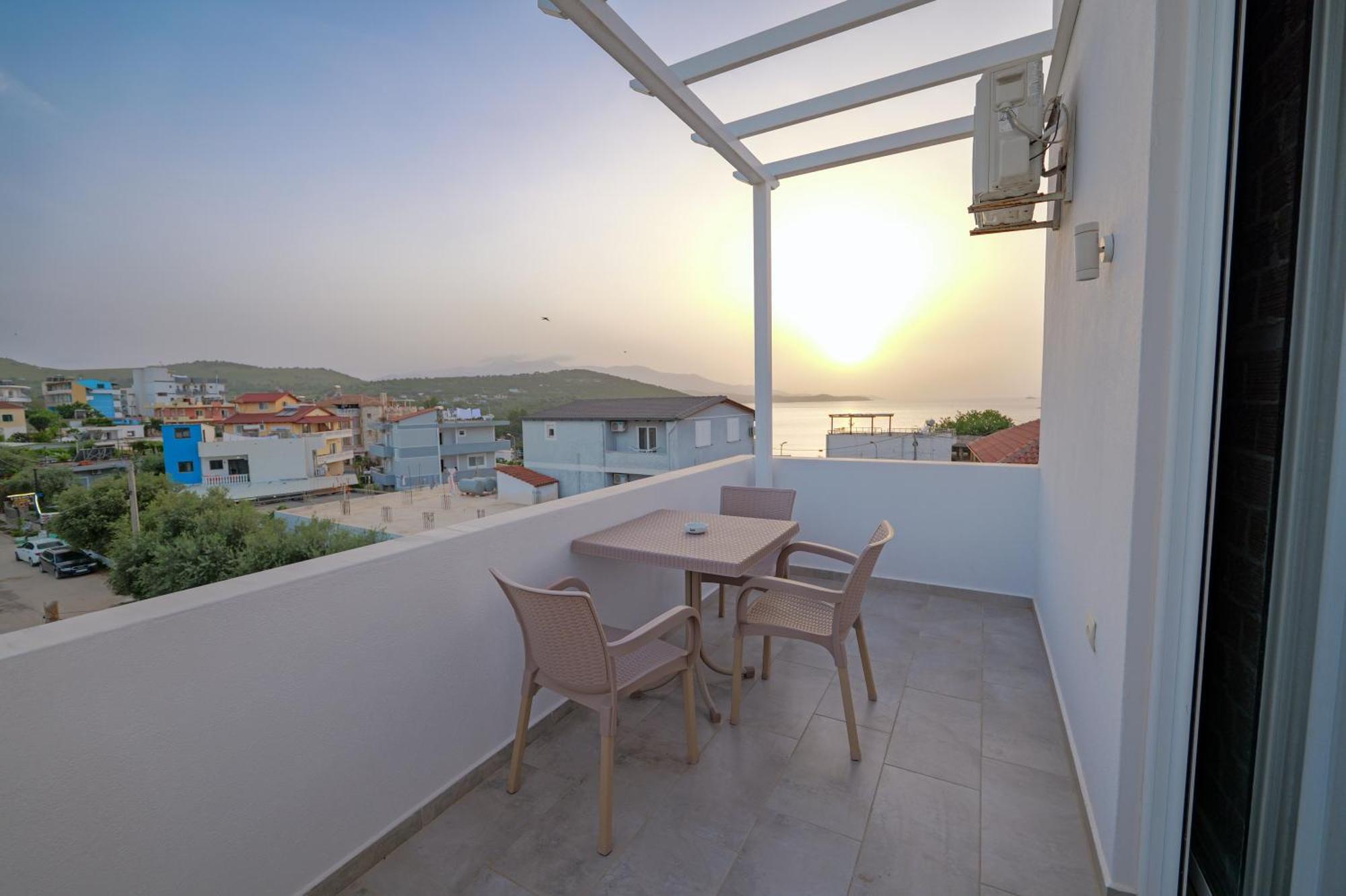 קסאמיל Hotel Veliaj מראה חיצוני תמונה