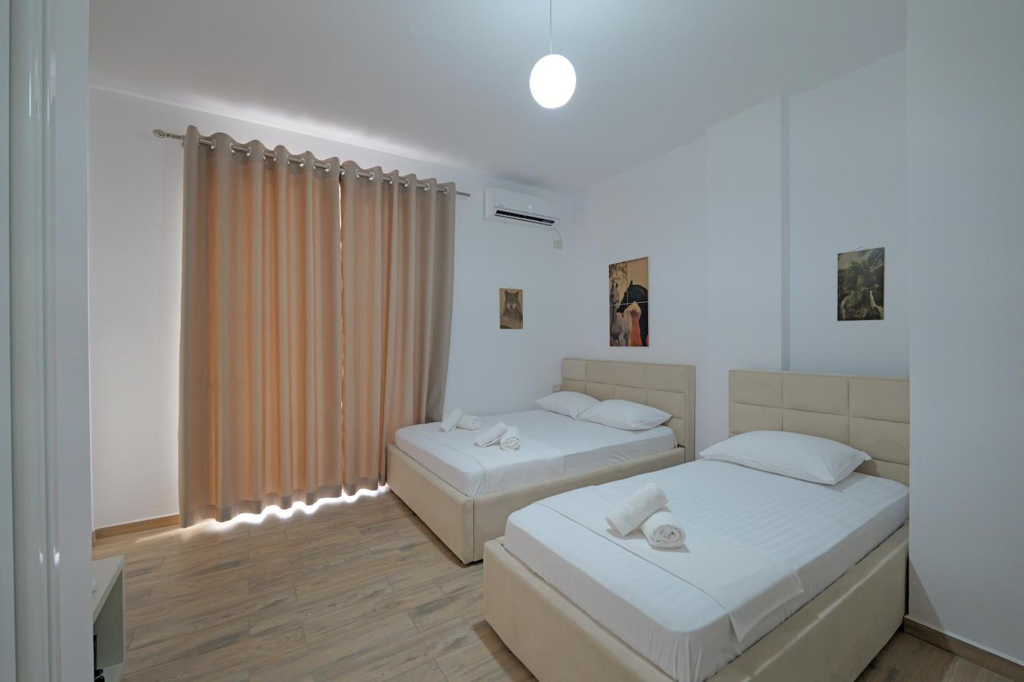 קסאמיל Hotel Veliaj מראה חיצוני תמונה