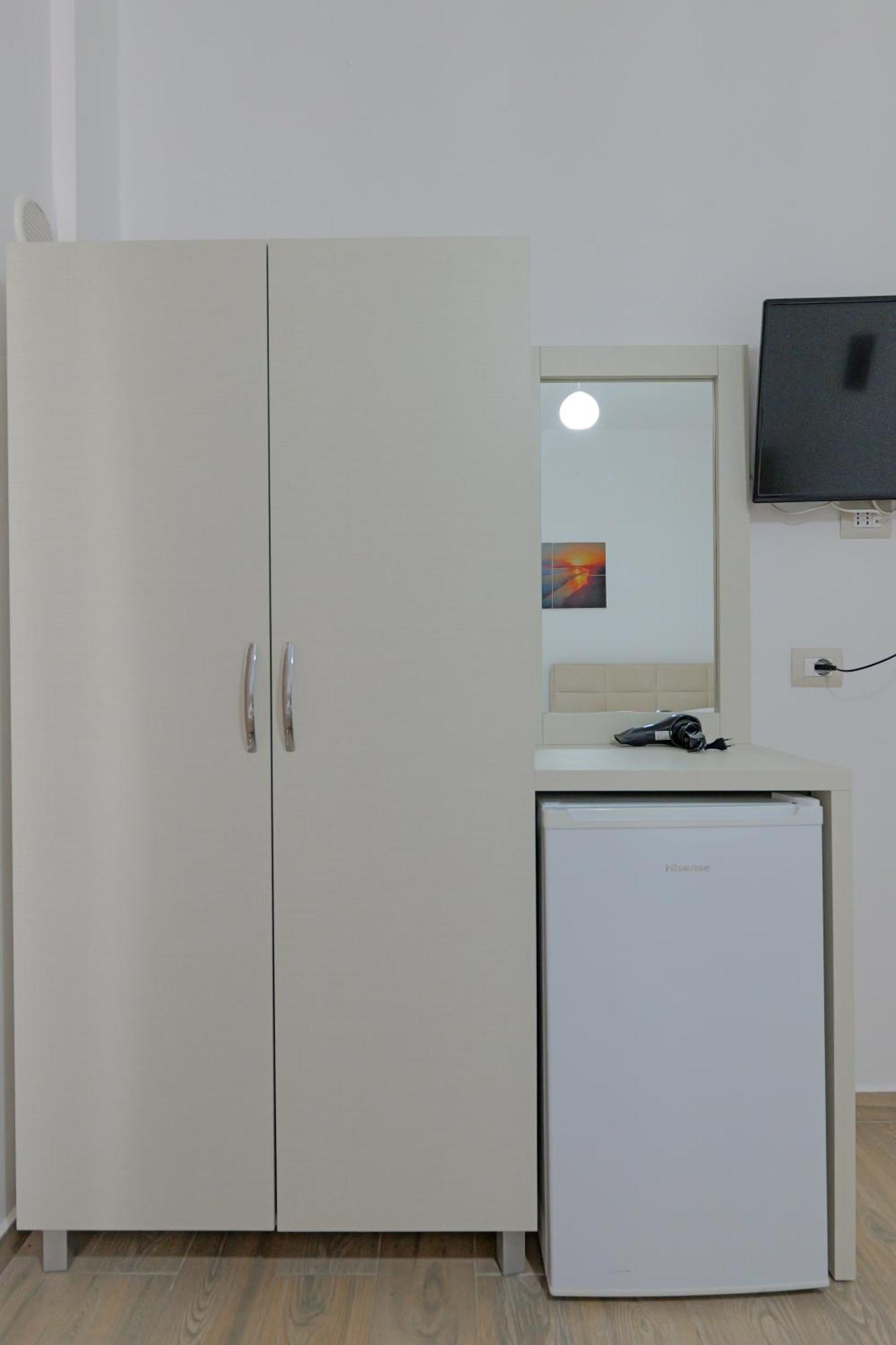 קסאמיל Hotel Veliaj מראה חיצוני תמונה