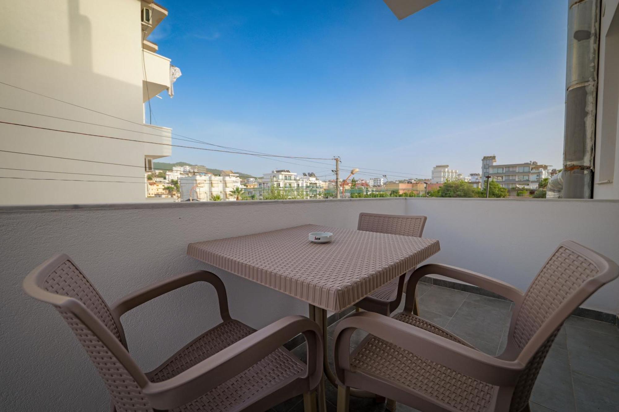 קסאמיל Hotel Veliaj מראה חיצוני תמונה
