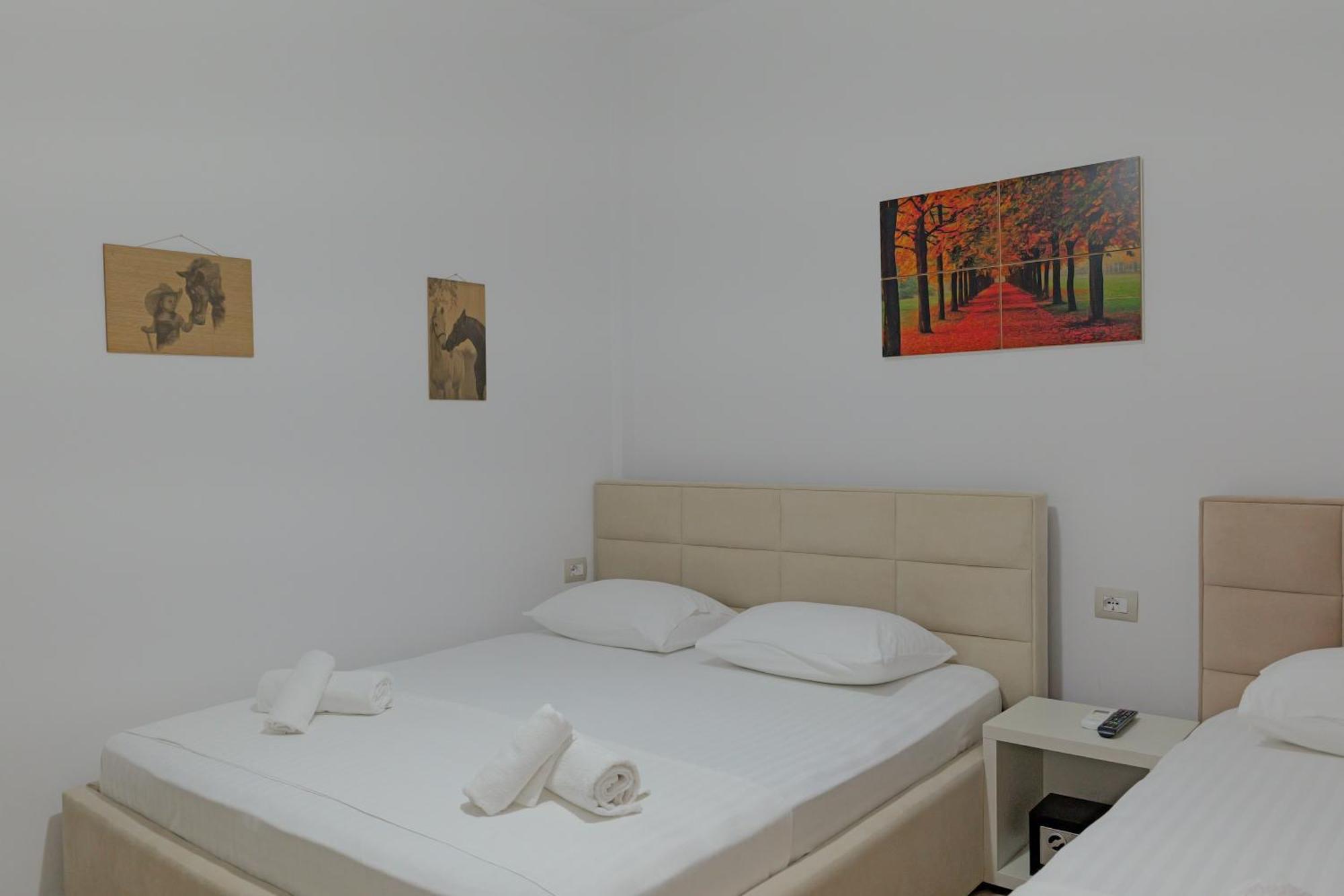 קסאמיל Hotel Veliaj מראה חיצוני תמונה