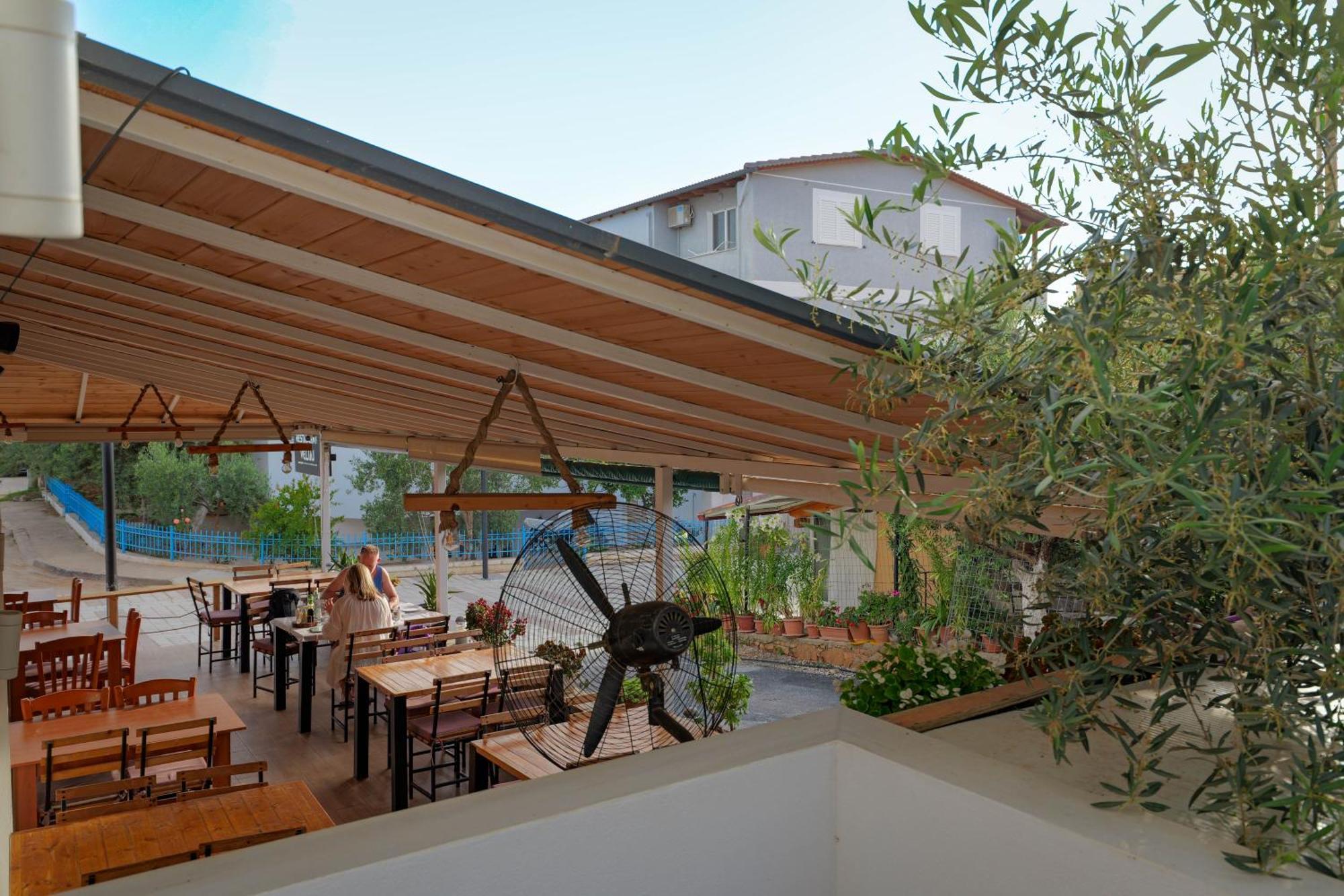 קסאמיל Hotel Veliaj מראה חיצוני תמונה